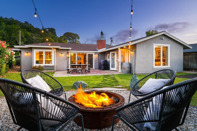 Neighborhood Neighborhood-1